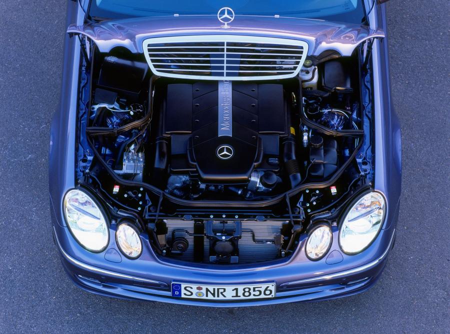  Mercedes-Benz E-Class 2002 года  (фото 182 из 448)